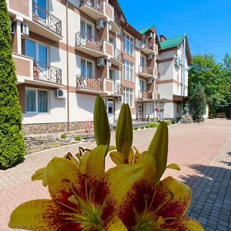 Lileya Hotel Polyana  Exterior foto